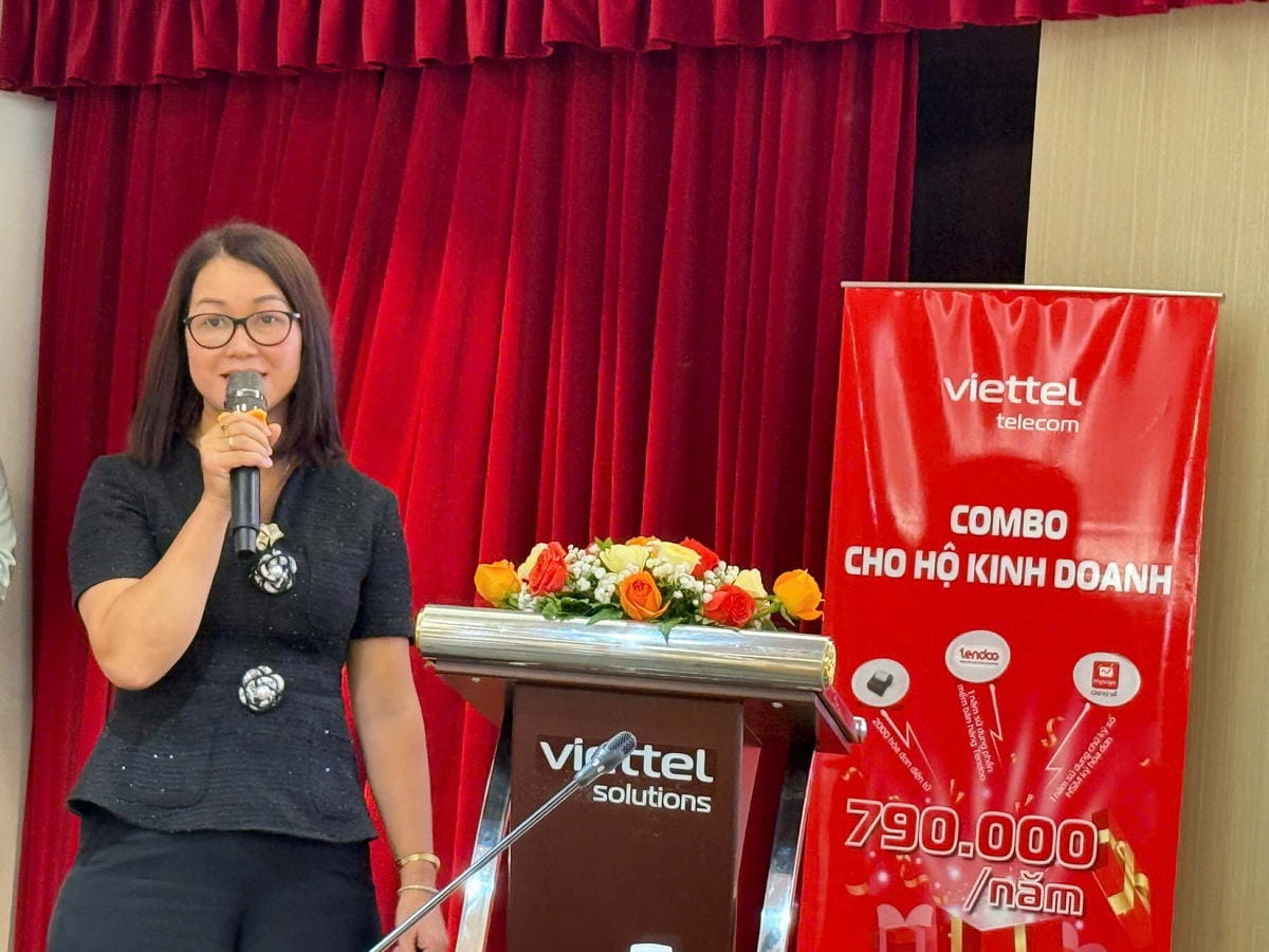 Bà Nguyễn Thị Ái Liên đại diện Viettel TP.HCM